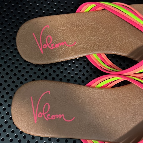 VOLCOM Strappy Neon Sandals - Picture 4 of 5